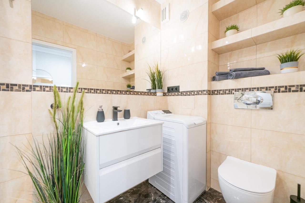 Apartament 55M2 - Darmowy Garaz - Klimatyzacja - Centrum - 24Na7 브로츠와프 외부 사진